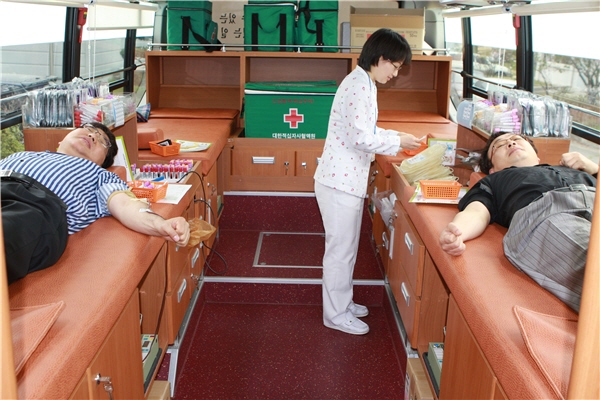 사랑의 헌혈 행사（2009.04.15）