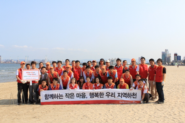 영남ES, 바다의 날 맞아 바닷가 청소